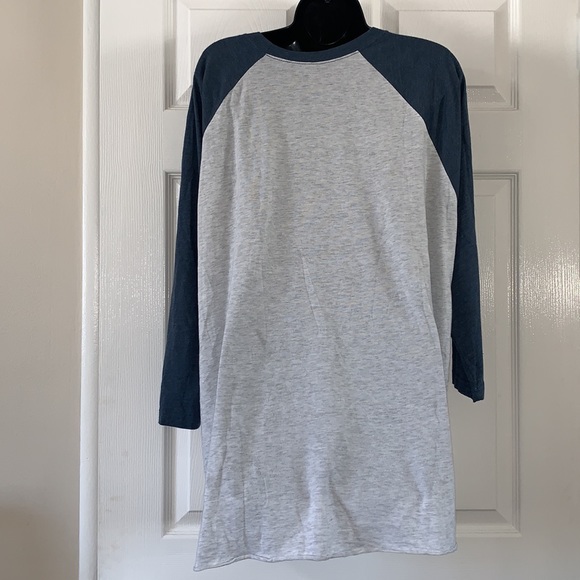 Disney Parks Flurry of Fun Hollywood Studios Top Size XXL - Picture 3 of 8